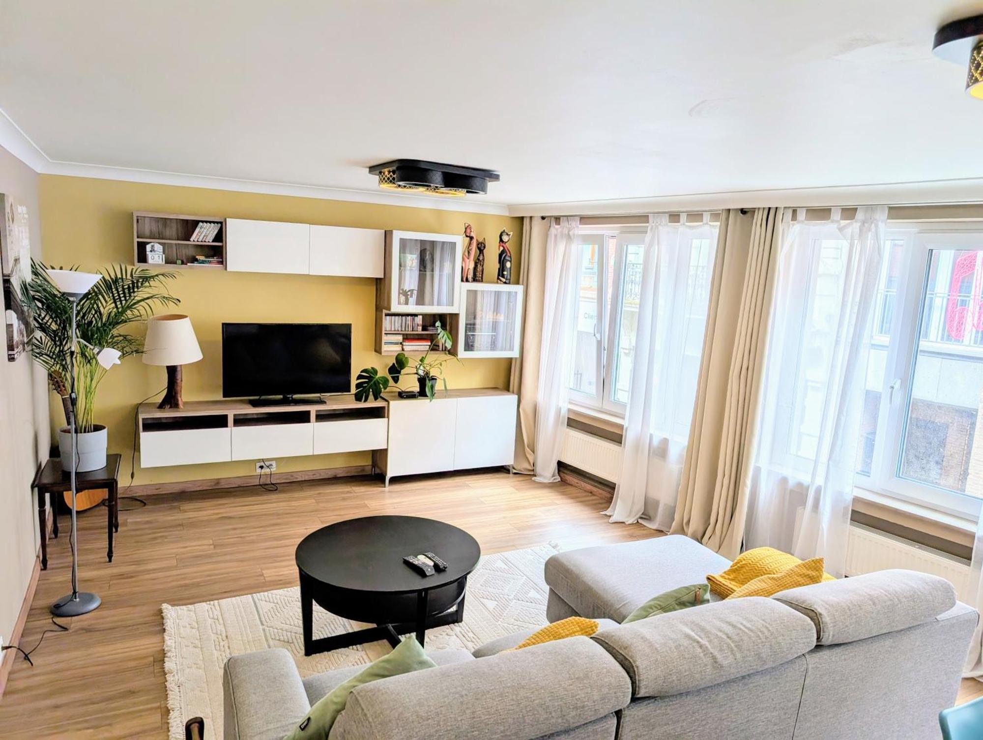 Superbe Appartement Dans Le Centre De Mons - Arivee Autonome Bagian luar foto